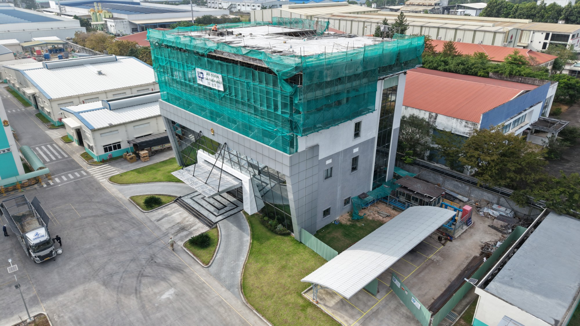 dji_fly_20251125_151130_0010_1764073859872_photo