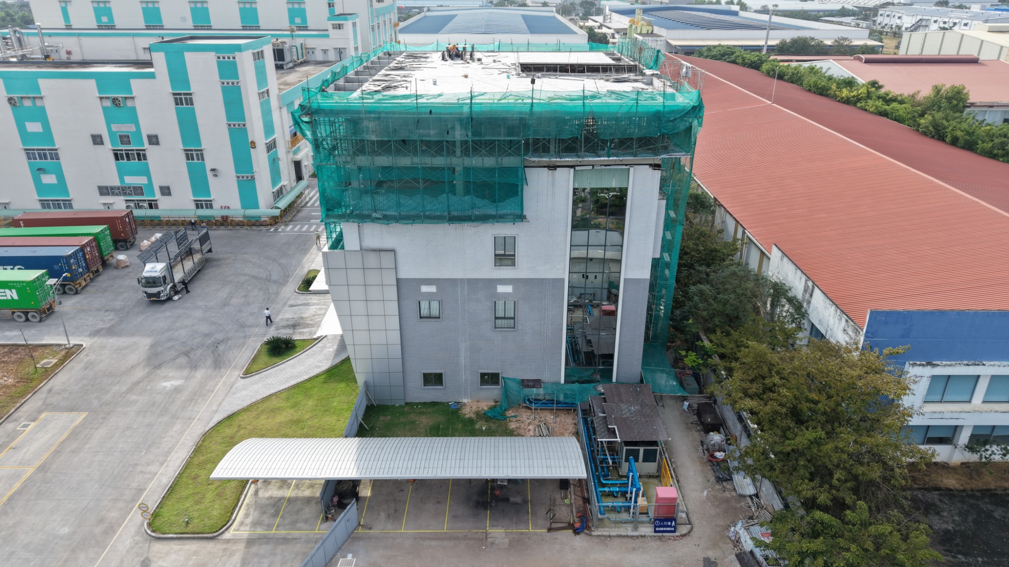 dji_fly_20251125_151150_0011_1764073858154_photo